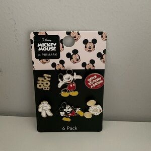 NWT Mickey pins 6pcs